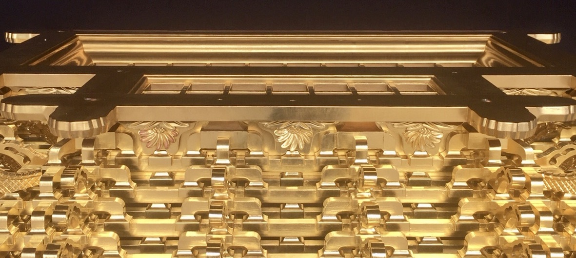社寺建築の金彩意匠